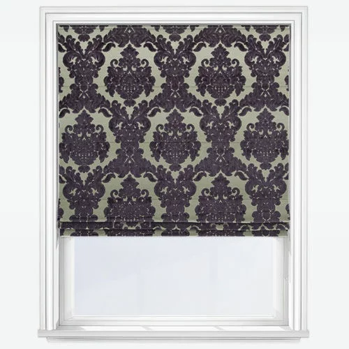 Mireille Aubergine Roman Blind