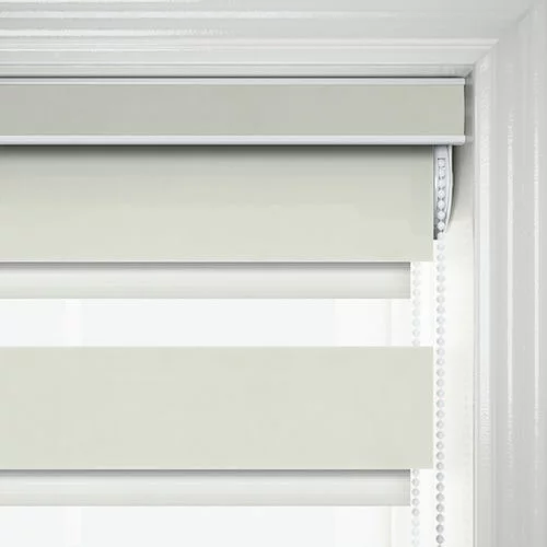 https://postmyblinds.co.uk/hub/blinds/day-and-night-blind/spiga-ivory-day-and-night-blind-4.webp