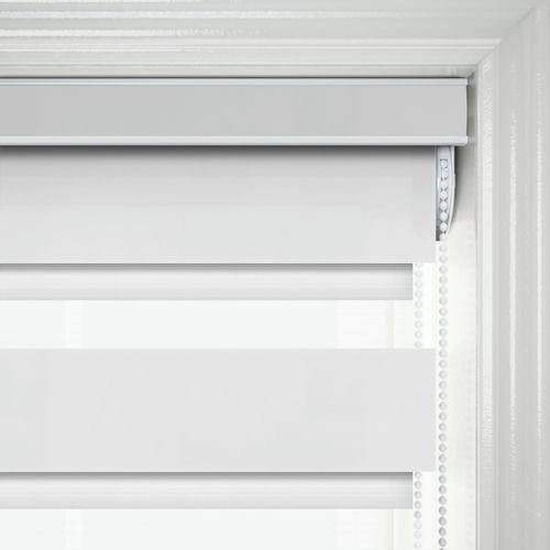 https://postmyblinds.co.uk/hub/blinds/day-and-night-blind/tornabuoni-white-day-and-night-blind-5.webp