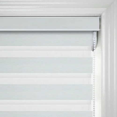 https://postmyblinds.co.uk/hub/blinds/day-and-night-blind/verdi-warm-white-day-and-night-blind-4.webp