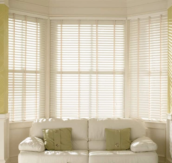 https://postmyblinds.co.uk/hub/blinds/faux-wood-blind/coraline-lt-50mm-tape-faux-wood-blind-4.webp