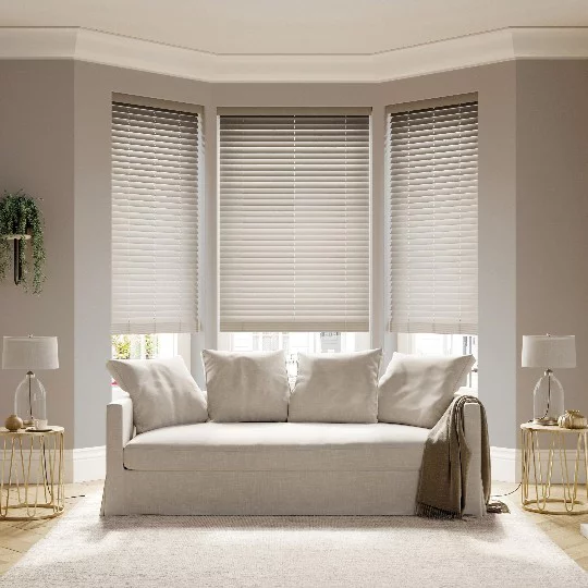 https://postmyblinds.co.uk/hub/blinds/faux-wood-blind/harlow-ss-35mm-slat-faux-wood-blind-4.webp