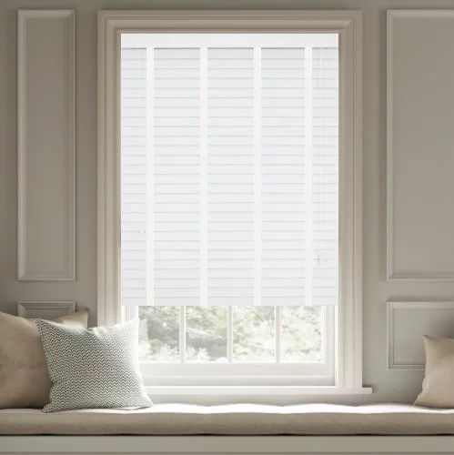 https://postmyblinds.co.uk/hub/blinds/faux-wood-blind/rosa-lt-50mm-tape-faux-wood-blind-2.webp