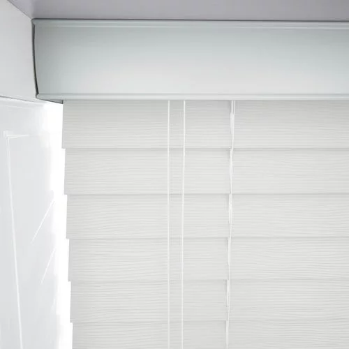 https://postmyblinds.co.uk/hub/blinds/faux-wood-blind/wood-impressions-embossed-ice-white-faux-wood-blind-3.webp