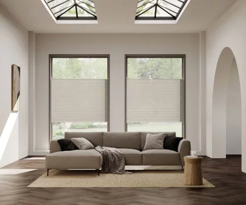 https://postmyblinds.co.uk/hub/blinds/honey-comb-blind/forsythia-perla-white-honey-comb-blind-2.webp