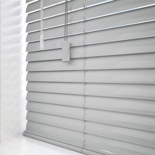 https://postmyblinds.co.uk/hub/blinds/metal-venetian-blind/allegra-cds-metal-venetian-blind-4.webp