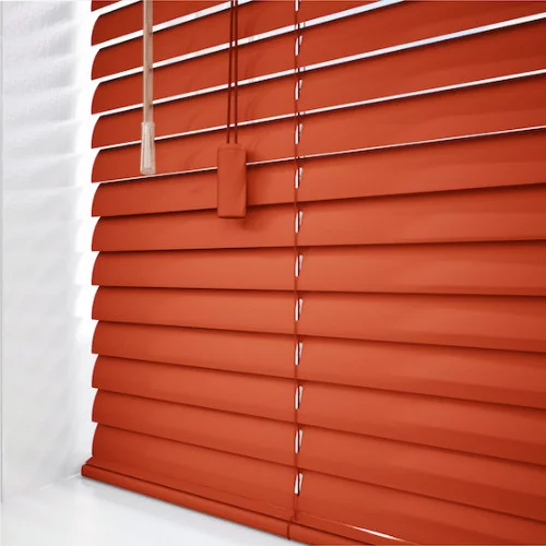 https://postmyblinds.co.uk/hub/blinds/metal-venetian-blind/chantry-cds-metal-venetian-blind-4.webp
