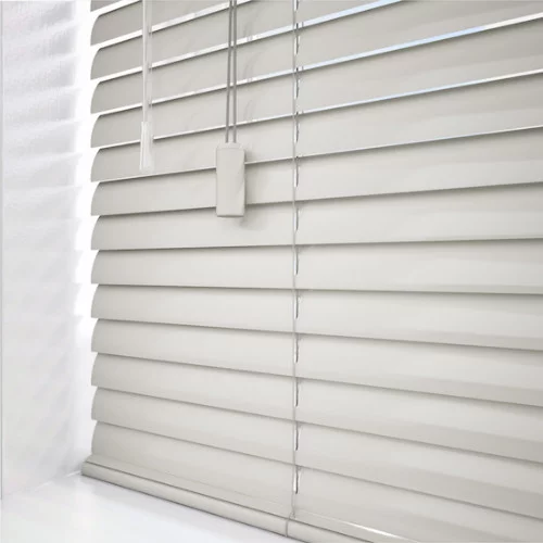 https://postmyblinds.co.uk/hub/blinds/metal-venetian-blind/emelyn-cds-metal-venetian-blind-4.webp