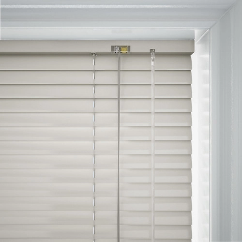 https://postmyblinds.co.uk/hub/blinds/metal-venetian-blind/emelyn-cds-metal-venetian-blind-6.webp