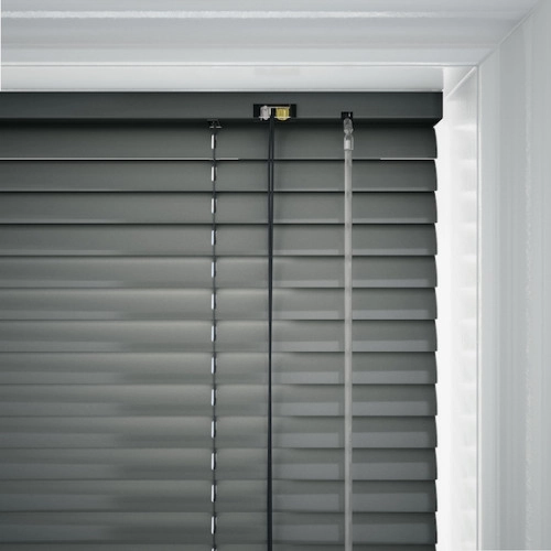 https://postmyblinds.co.uk/hub/blinds/metal-venetian-blind/hosta-cds-metal-venetian-blind-6.webp