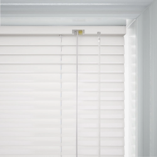 https://postmyblinds.co.uk/hub/blinds/metal-venetian-blind/indira-cds-metal-venetian-blind-6.webp