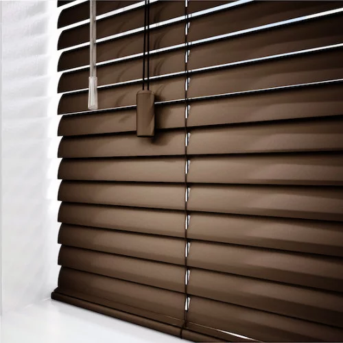 https://postmyblinds.co.uk/hub/blinds/metal-venetian-blind/jade-cds-metal-venetian-blind-4.webp