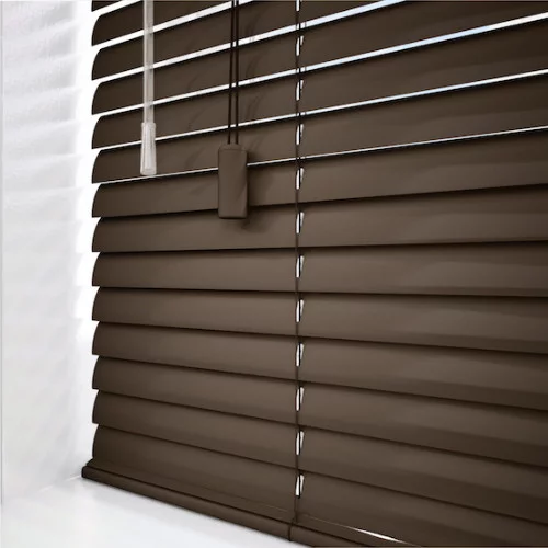 https://postmyblinds.co.uk/hub/blinds/metal-venetian-blind/jana-cds-metal-venetian-blind-4.webp