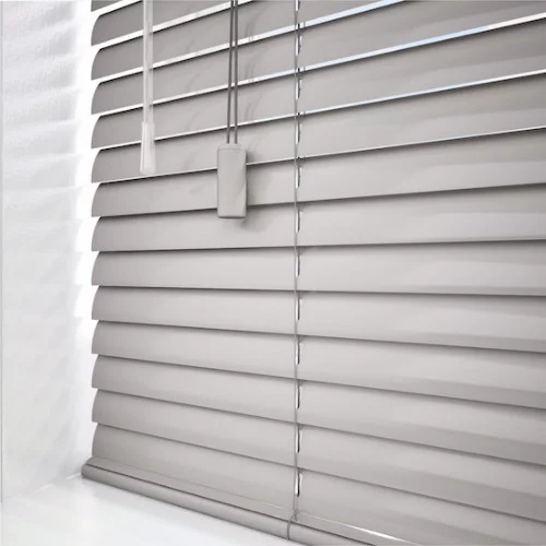 https://postmyblinds.co.uk/hub/blinds/metal-venetian-blind/jolene-cds-metal-venetian-blind-4.webp