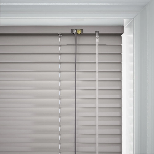 https://postmyblinds.co.uk/hub/blinds/metal-venetian-blind/jolene-cds-metal-venetian-blind-6.webp