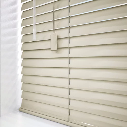 https://postmyblinds.co.uk/hub/blinds/metal-venetian-blind/kendall-cds-metal-venetian-blind-4.webp