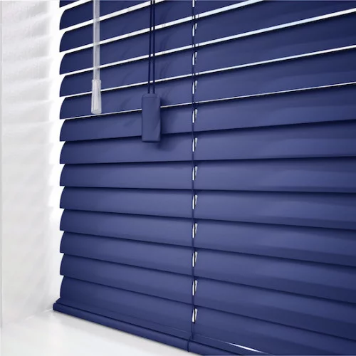 https://postmyblinds.co.uk/hub/blinds/metal-venetian-blind/leia-cds-metal-venetian-blind-4.webp