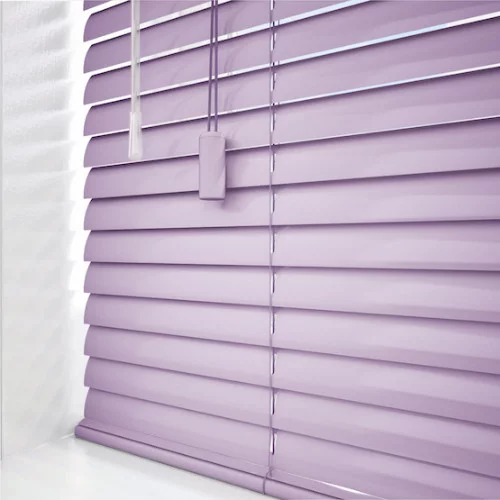 https://postmyblinds.co.uk/hub/blinds/metal-venetian-blind/macy-cds-metal-venetian-blind-4.webp