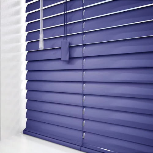 https://postmyblinds.co.uk/hub/blinds/metal-venetian-blind/maira-cds-metal-venetian-blind-4.webp