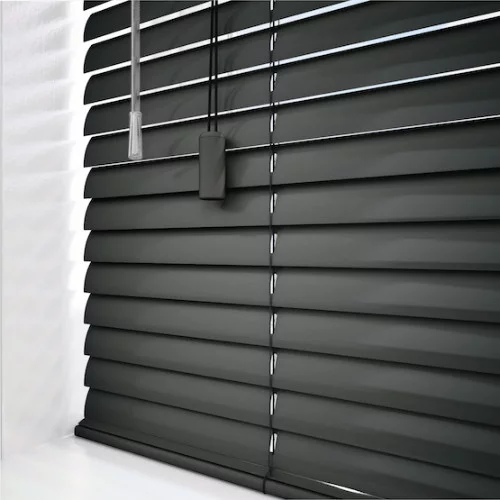 https://postmyblinds.co.uk/hub/blinds/metal-venetian-blind/maple-cds-metal-venetian-blind-4.webp