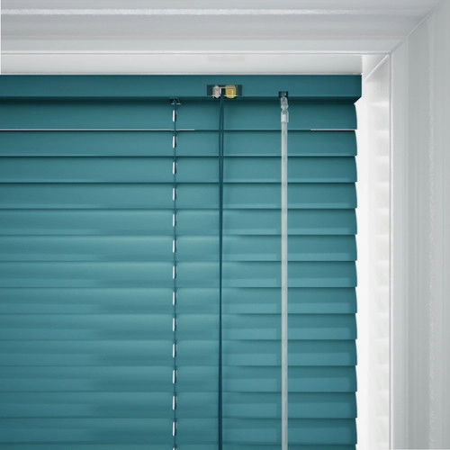 https://postmyblinds.co.uk/hub/blinds/metal-venetian-blind/marlo-cds-metal-venetian-blind-6.webp