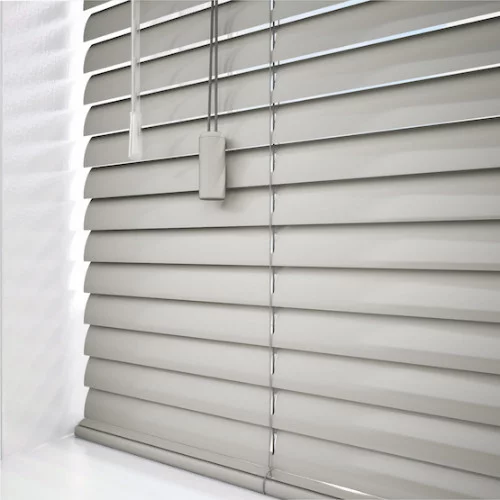 https://postmyblinds.co.uk/hub/blinds/metal-venetian-blind/sage-cds-metal-venetian-blind-4.webp