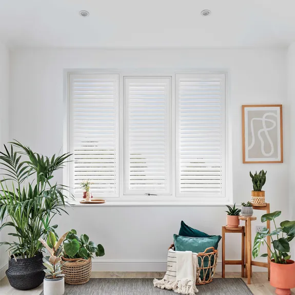https://postmyblinds.co.uk/hub/blinds/perfect-fit-shutter-lite/lowenna-white-perfect-fit-shutter-lite-3.webp
