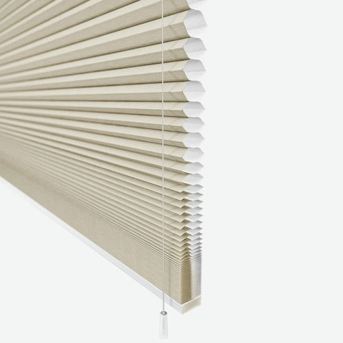 https://postmyblinds.co.uk/hub/blinds/pleated-blind/agustus-cream-pleated-blind-6.webp