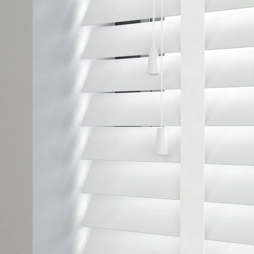 https://postmyblinds.co.uk/hub/blinds/real-wood-blind/arizona-lft-50mm-fw-tape-real-wood-blind-2.webp