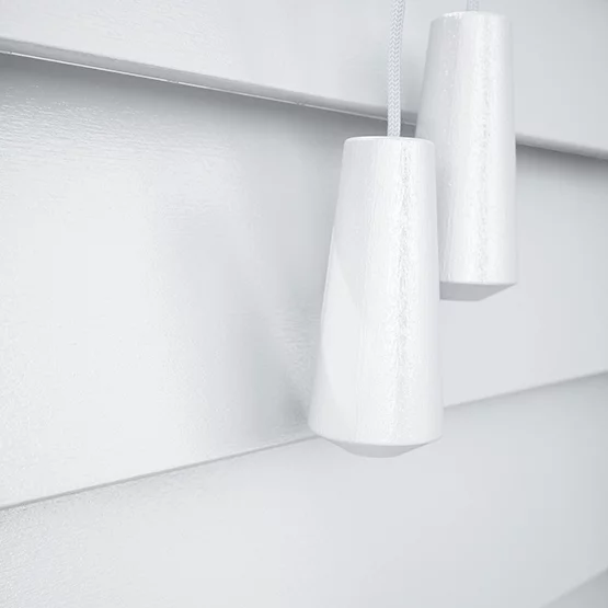 https://postmyblinds.co.uk/hub/blinds/real-wood-blind/cia-ss-bright-white-real-wood-blind-4.webp