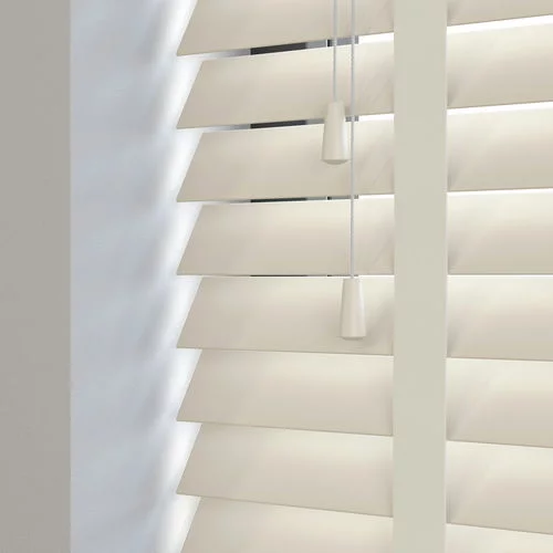 https://postmyblinds.co.uk/hub/blinds/real-wood-blind/harlee-lt-50mm-tape-real-wood-blind-2.webp