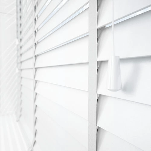 https://postmyblinds.co.uk/hub/blinds/real-wood-blind/pure-wood-bright-white-with-tapes-real-wood-blind-7.webp