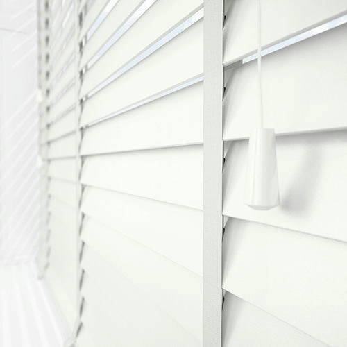 https://postmyblinds.co.uk/hub/blinds/real-wood-blind/pure-wood-cloud-white-with-tapes-real-wood-blind-7.webp