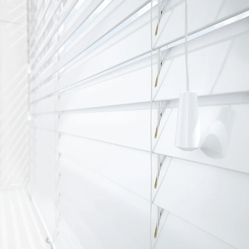 https://postmyblinds.co.uk/hub/blinds/real-wood-blind/pure-wood-gloss-white-real-wood-blind-8.webp
