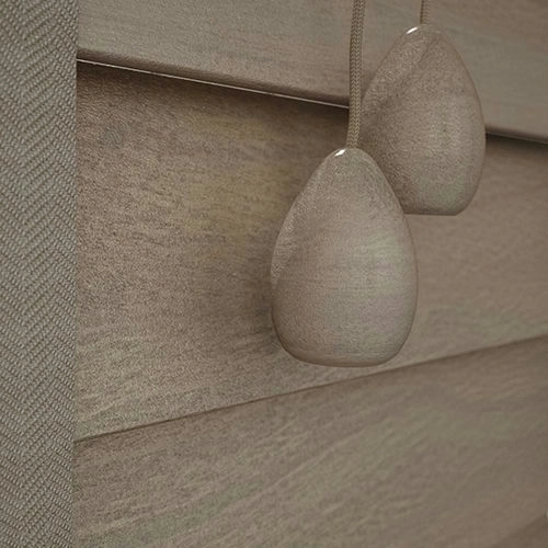 https://postmyblinds.co.uk/hub/blinds/real-wood-blind/pure-wood-silver-birch-with-tapes-real-wood-blind-6.webp