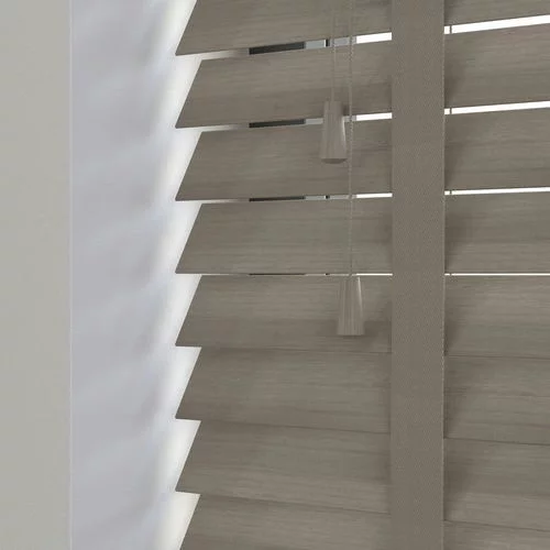 https://postmyblinds.co.uk/hub/blinds/real-wood-blind/tilley-lt-50mm-tape-real-wood-blind-2.webp