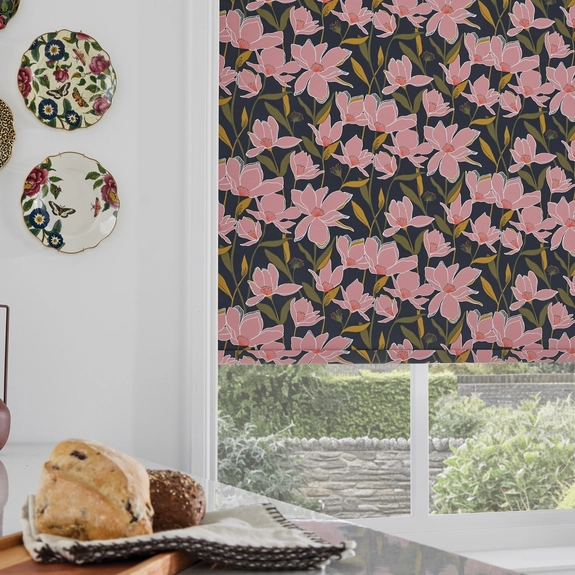 https://postmyblinds.co.uk/hub/blinds/roller-blind/azalea-pink-blackout-bath-roller-blind-2.webp