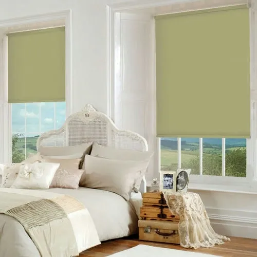 https://postmyblinds.co.uk/hub/blinds/roller-blind/edbury-willow-roller-blind-2.webp