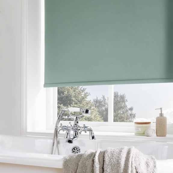https://postmyblinds.co.uk/hub/blinds/roller-blind/ex-lite-green-blackout-roller-blind-3.webp