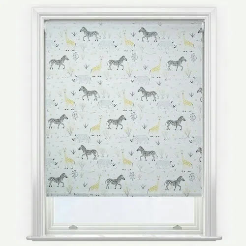 https://postmyblinds.co.uk/hub/blinds/roller-blind/in-the-jungle-multi-roller-blind-2.webp