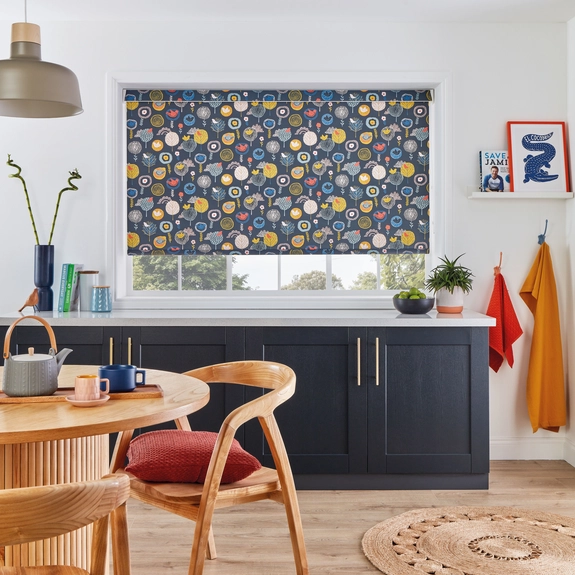 https://postmyblinds.co.uk/hub/blinds/roller-blind/linnea-crush-roller-blind-4.webp