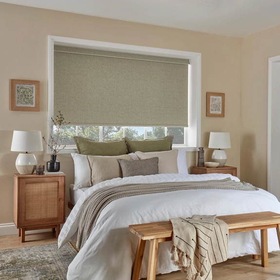 https://postmyblinds.co.uk/hub/blinds/roller-blind/matrix-blackout-reed-roller-blind-2.webp
