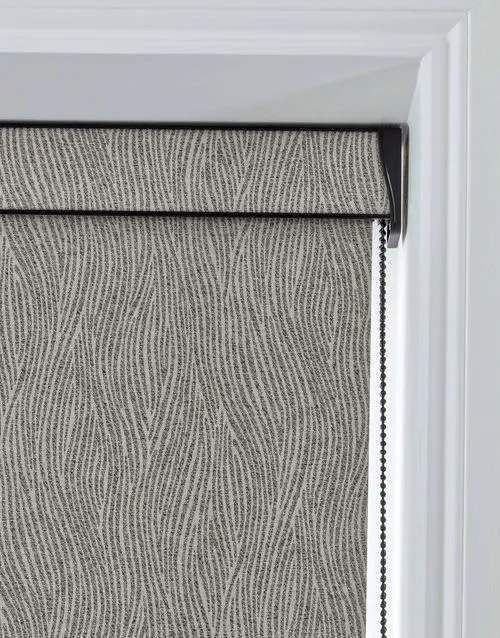 https://postmyblinds.co.uk/hub/blinds/roller-blind/savanna-blackout-zebra-roller-blind-3.webp