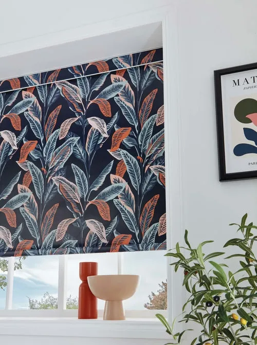 https://postmyblinds.co.uk/hub/blinds/roller-blind/tropical-blackout-palm-lagoon-roller-blind-3.webp