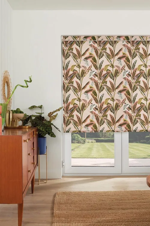 https://postmyblinds.co.uk/hub/blinds/roller-blind/tropical-palm-fiesta-roller-blind-3.webp