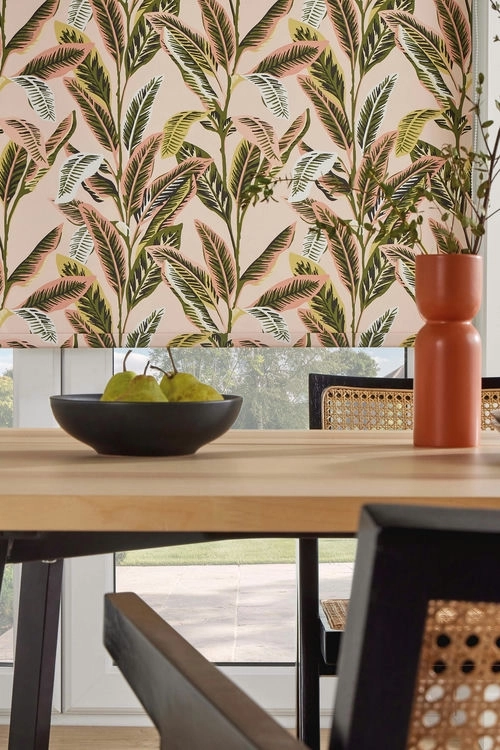 https://postmyblinds.co.uk/hub/blinds/roller-blind/tropical-palm-fiesta-roller-blind-5.webp