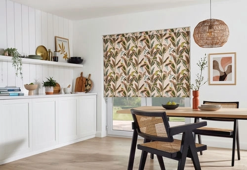 https://postmyblinds.co.uk/hub/blinds/roller-blind/tropical-palm-fiesta-roller-blind-7.webp