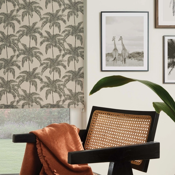https://postmyblinds.co.uk/hub/blinds/roller-blind/vintage-palm-black-roller-blind-5.webp