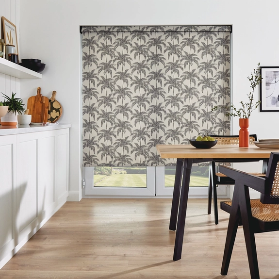 https://postmyblinds.co.uk/hub/blinds/roller-blind/vintage-palm-black-roller-blind-8.webp