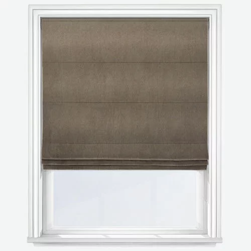 https://postmyblinds.co.uk/hub/blinds/roman-blind/hue-taupe-roman-blind-2.webp